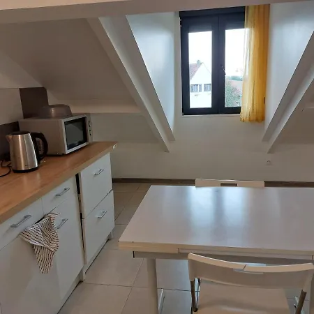 De La Gare, Grand Meuble Apartment *